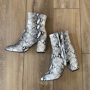 NWOT Madden Girl Snake Print Booties